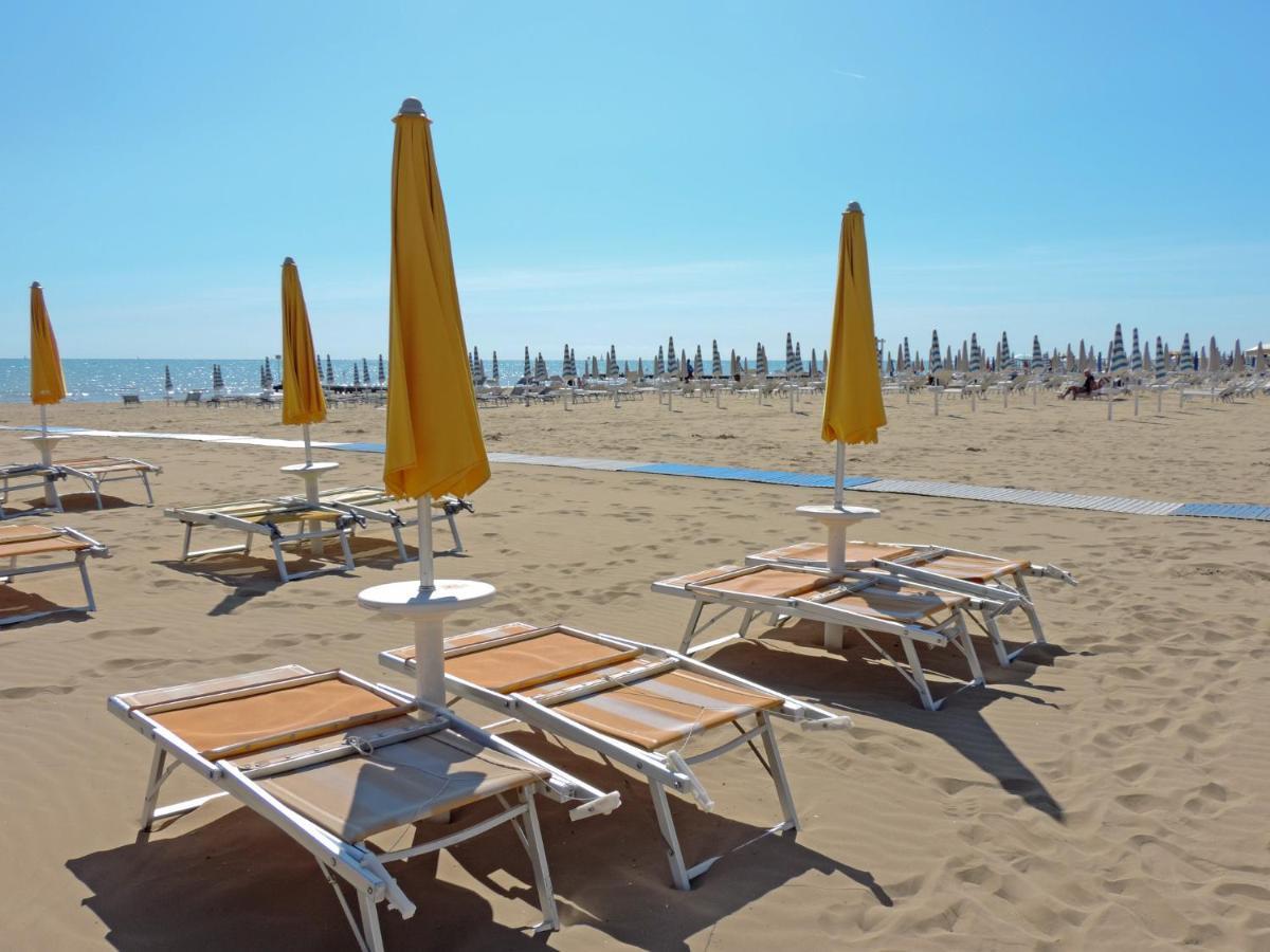 Hotel Saturno Lido di Jesolo Eksteriør bilde